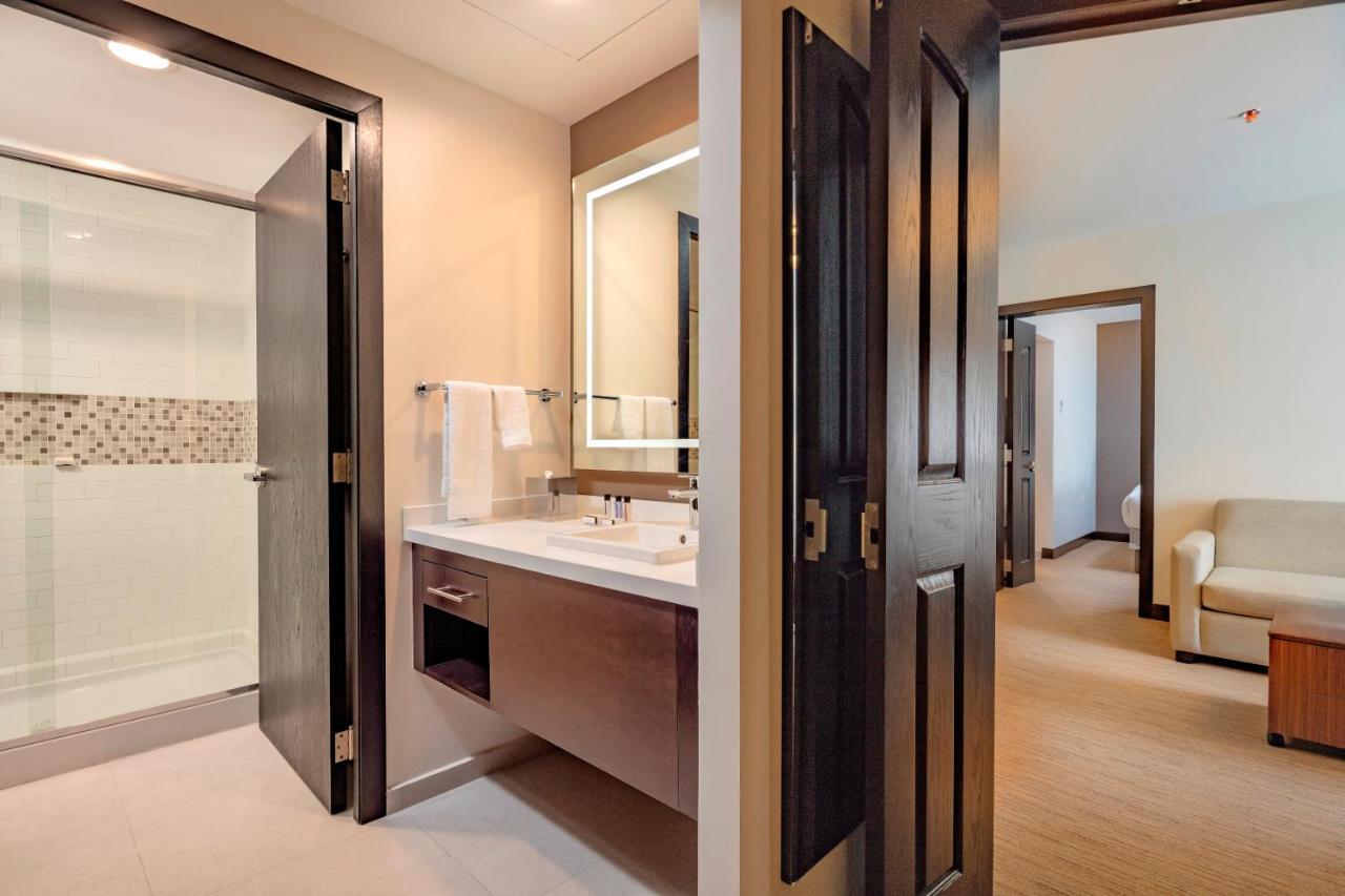 Staybridge Suites - Saltillo By Ihg Eksteriør bilde