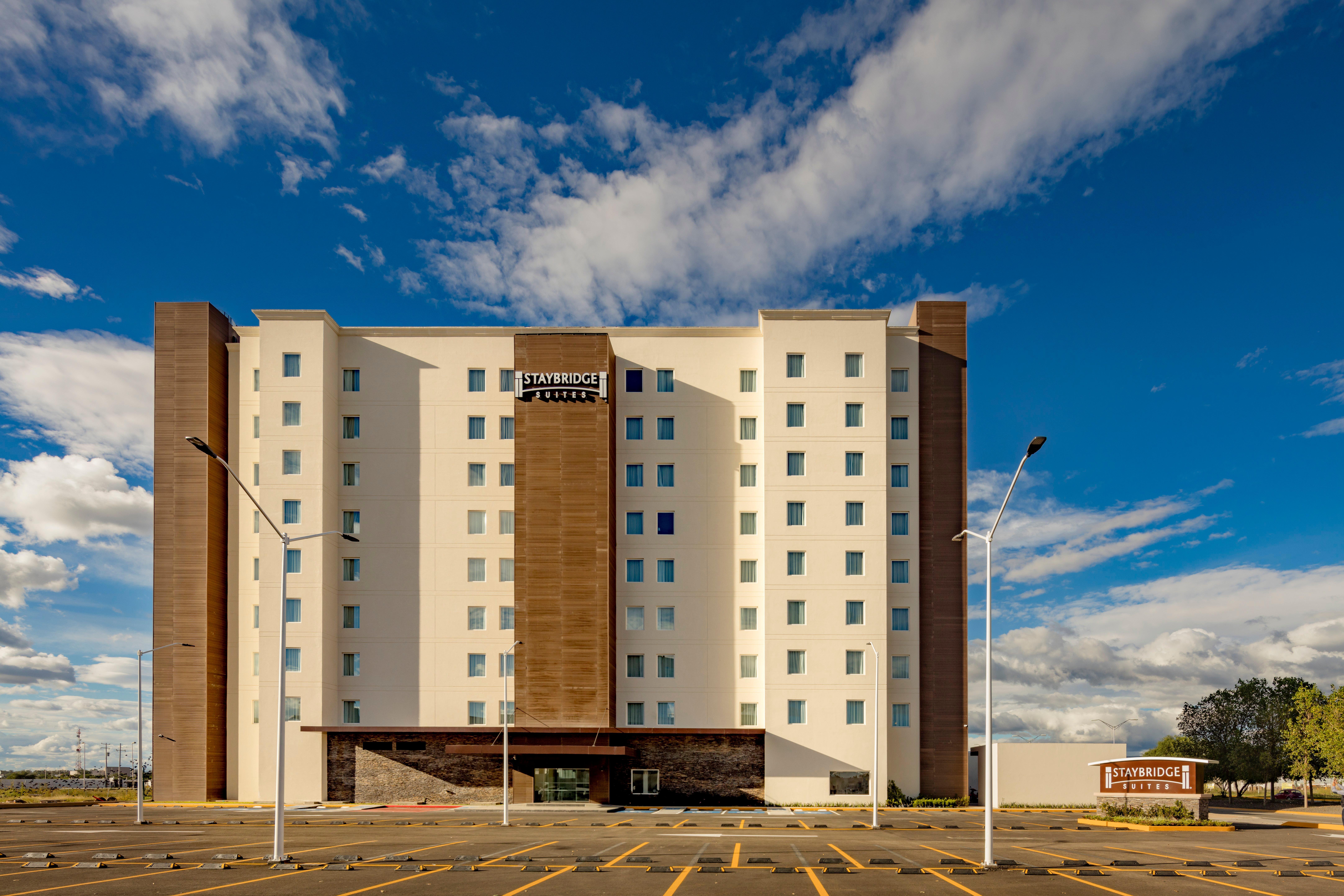 Staybridge Suites - Saltillo By Ihg Eksteriør bilde