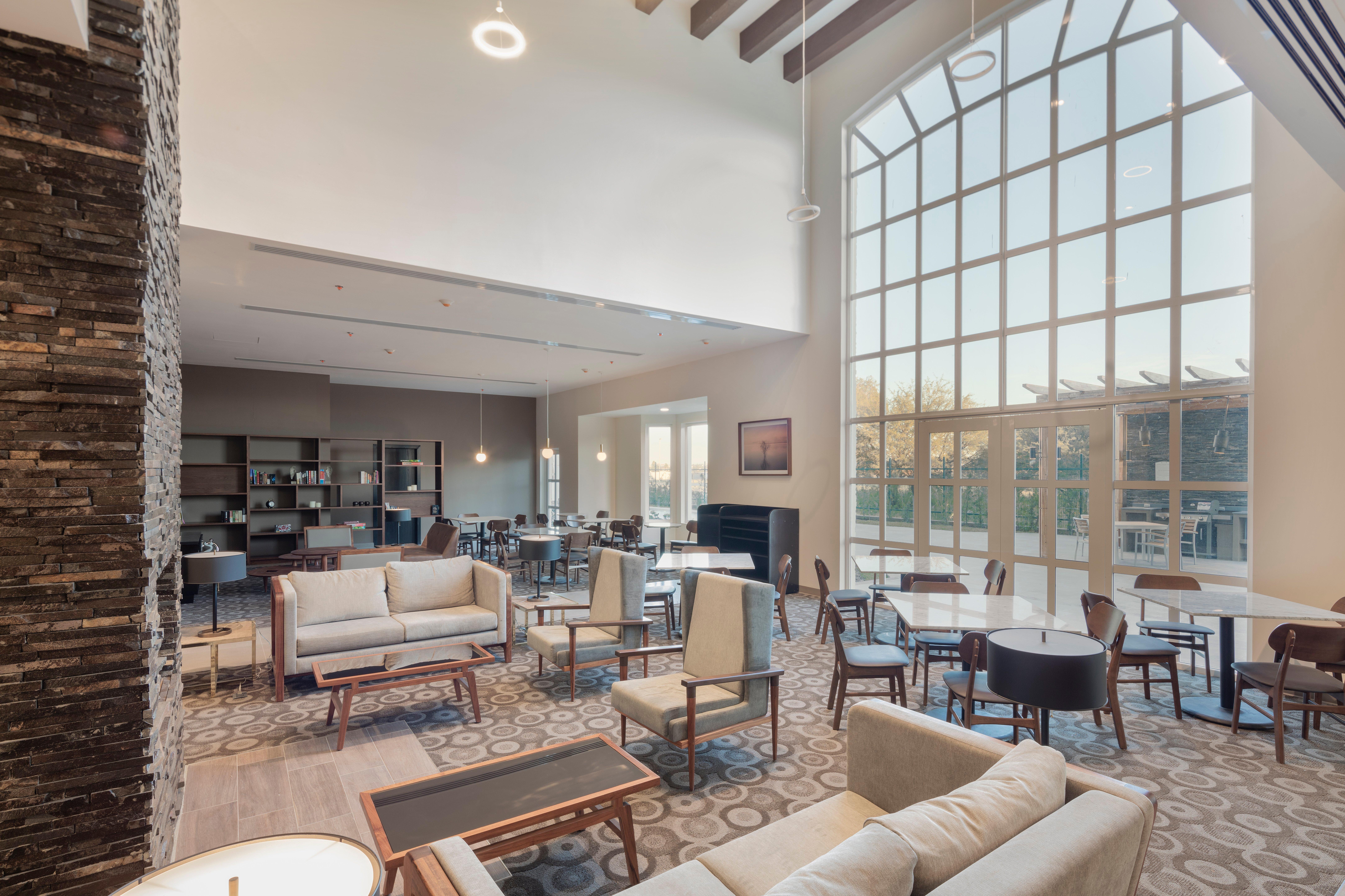 Staybridge Suites - Saltillo By Ihg Eksteriør bilde